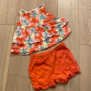 Carter’s orange Floral Top and bloomers SZ 9M